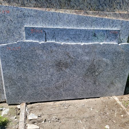 Luna Pearl Granite Remnant 76 x 34