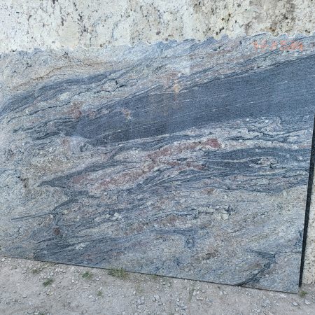 Creama Bordeaux Granite Remnant 77 x 53 1/2
